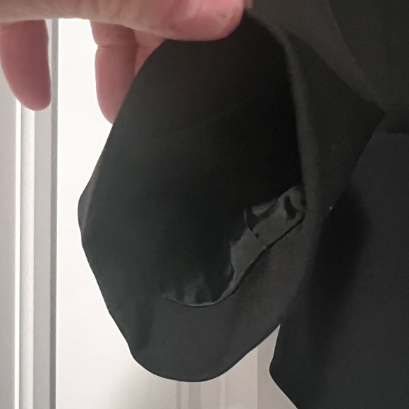 Black H&M blazer - Picture 3 of 7